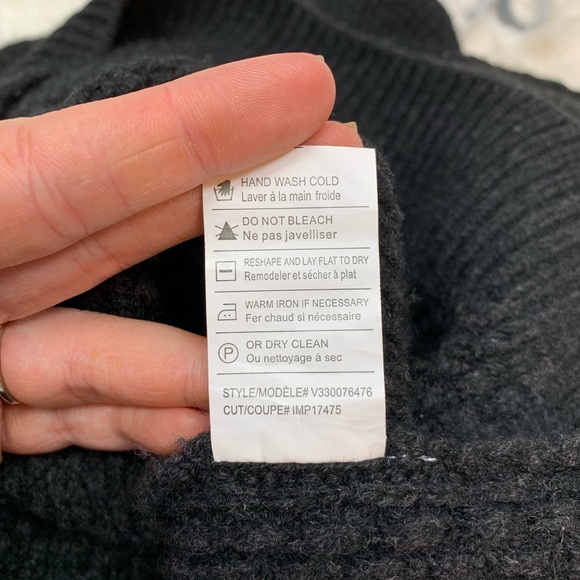 Vince Sweater - Picture 7 of 7